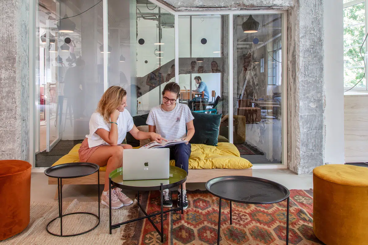 La collaboration dans un espace de coworking