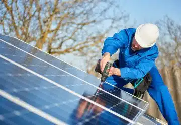 Installer son panneau solaire soi-même guide étape par étape