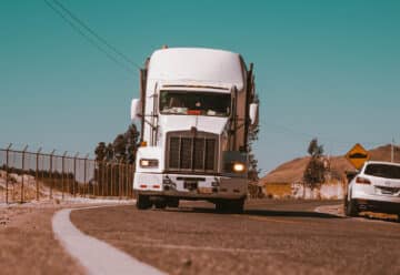 Les bonnes raisons d’installer un GPS pour camion ?